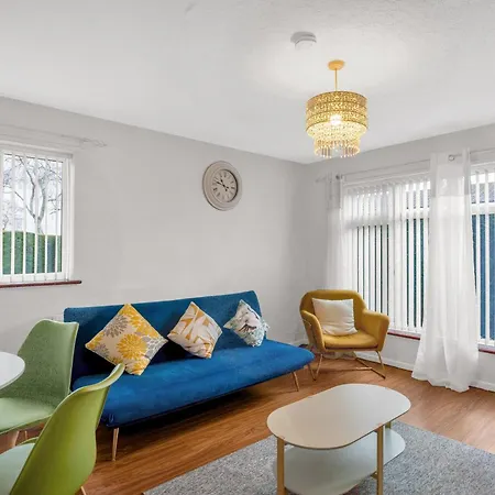 Comfortable 1br Near Nec & World Apartment *